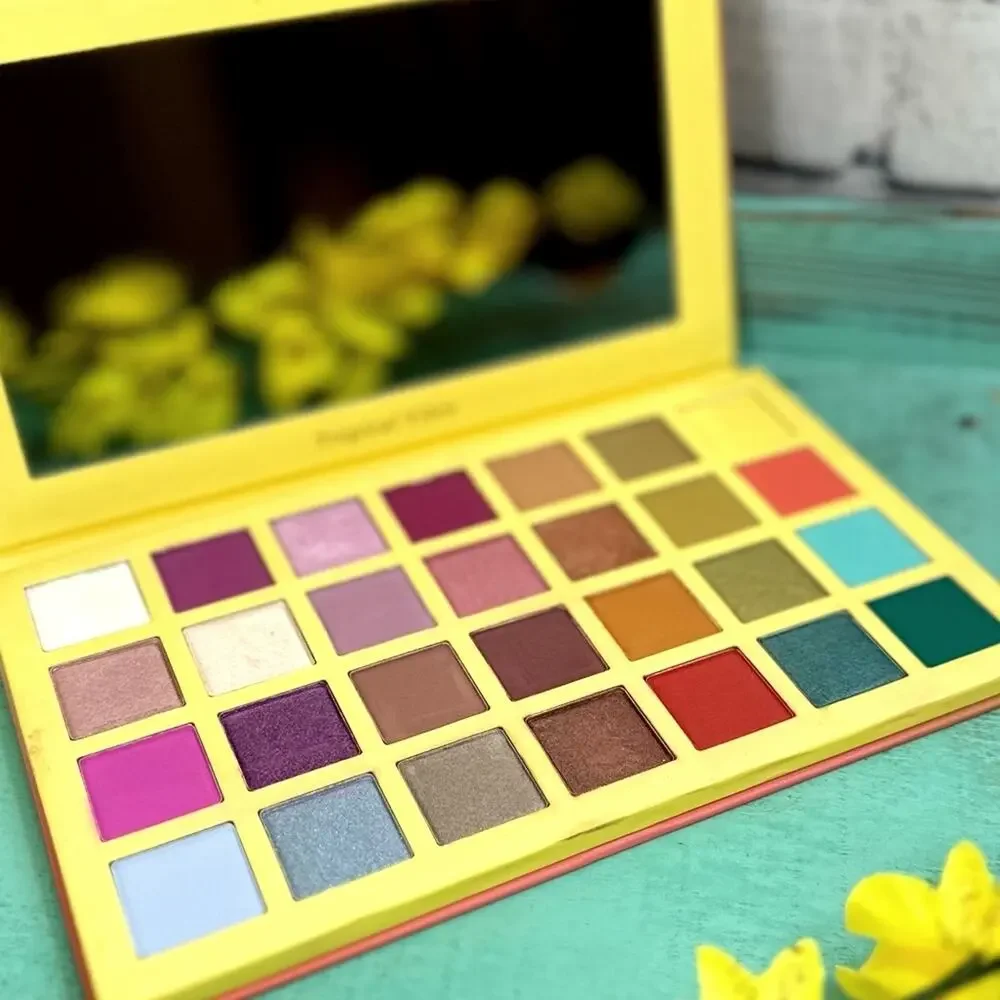 Kara Beauty Eyeshadow Palette  